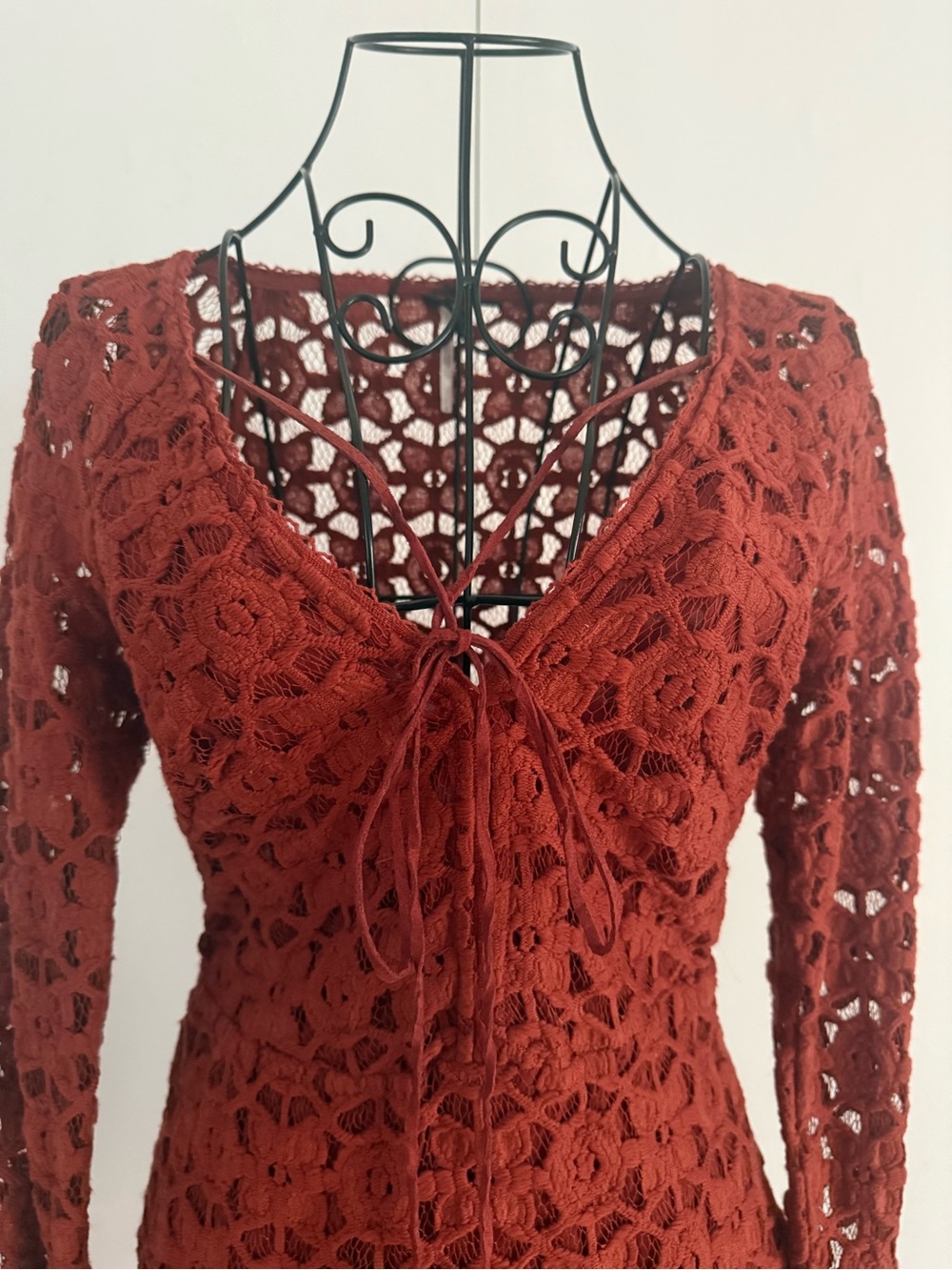 Free People Rust Crochet Lace Bell Sleeve Lined Festival Boho Mini Dress Sz 0 - Picture 5 of 15